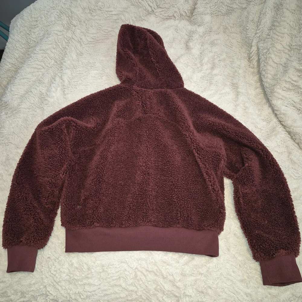 Lululemon Textured Fleece 1/2 Zip Red Merlot - Picture 2 of 7